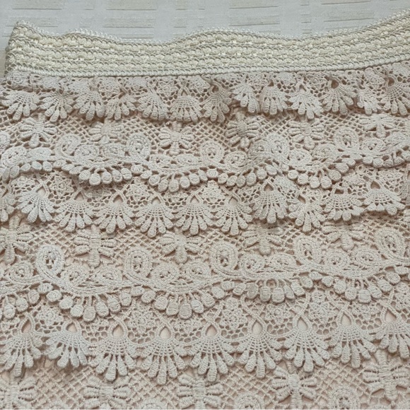 Crochet Cream Mini Skirt - Picture 4 of 9